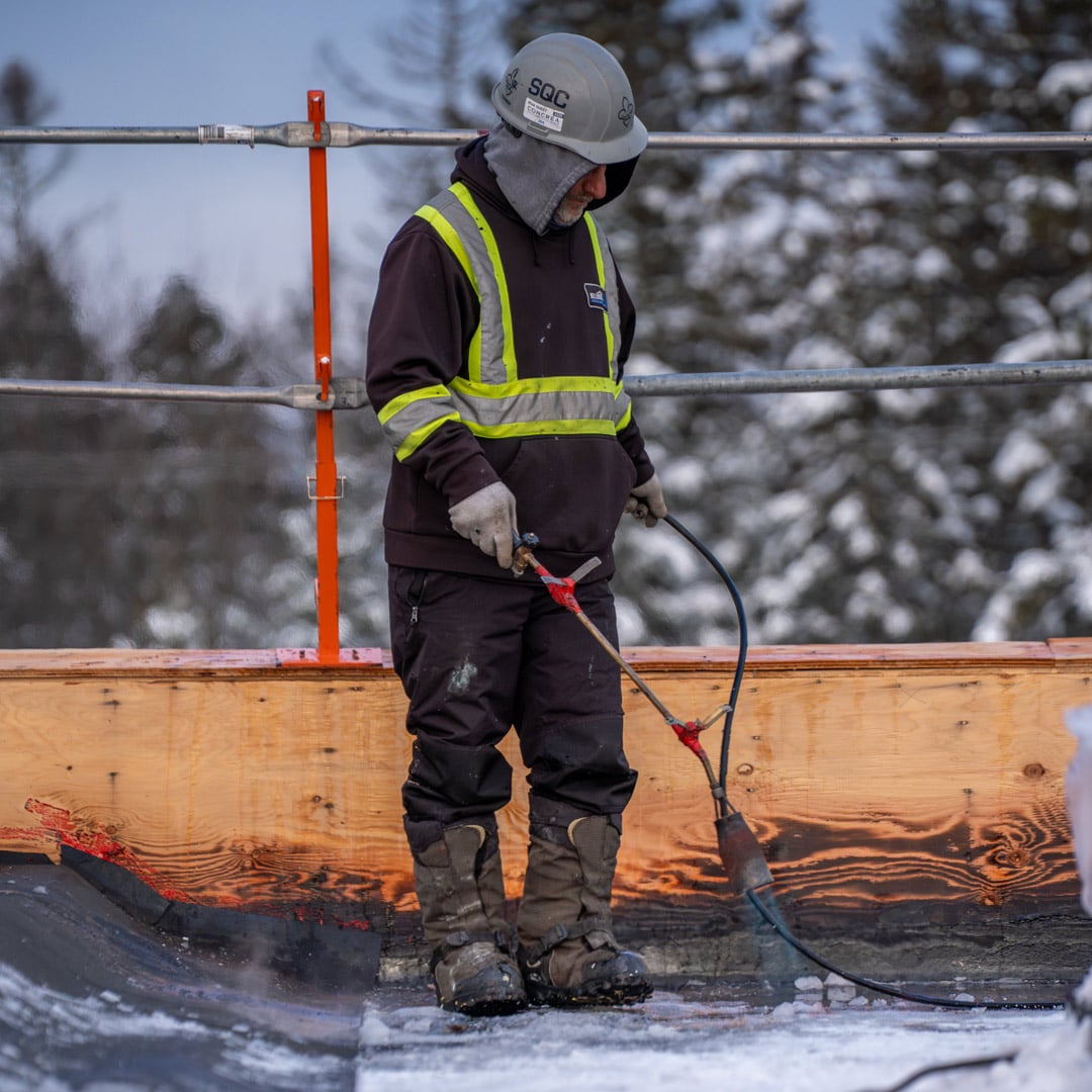 refection-toiture-commerciale-hiver-21